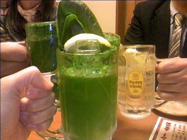 小松菜のピューレを使用した「小松菜ハイボール」