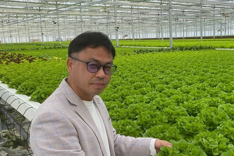 農業の新しいカタチを創る~前編:経験ゼロで始めた大規模施設栽培と「選択と集中」による業務改善